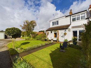 Front garden- click for photo gallery